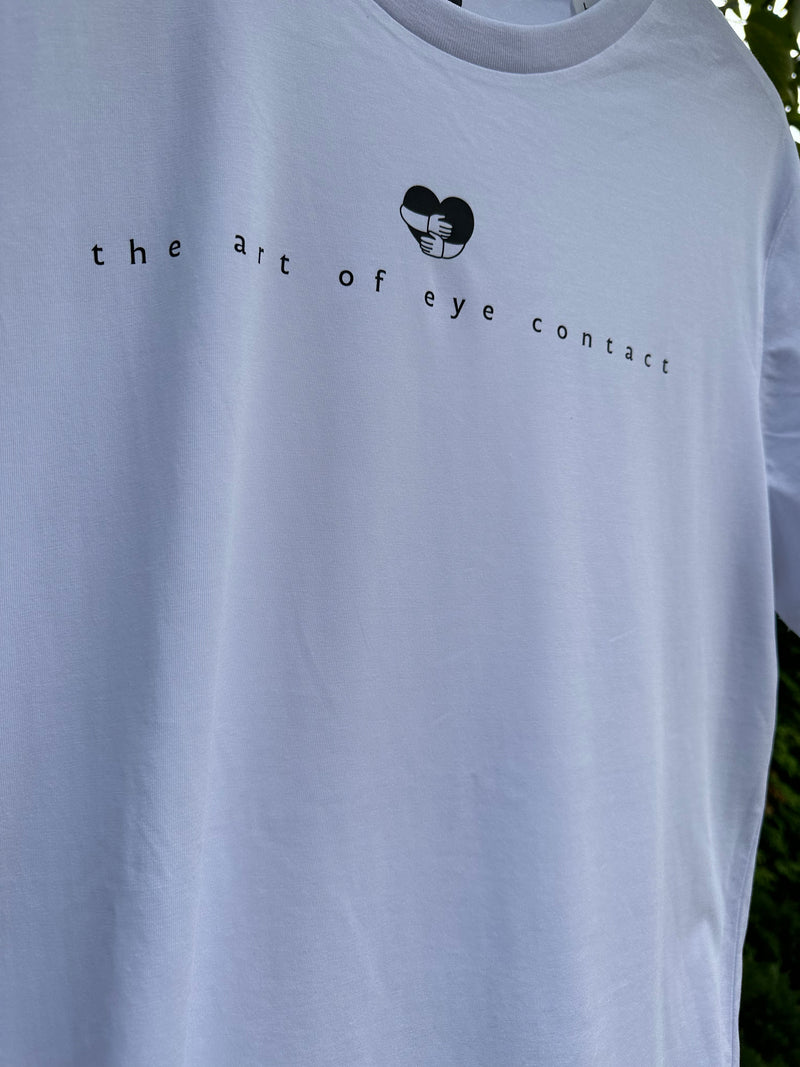 The art of eye contact - Unisex T-Shirt